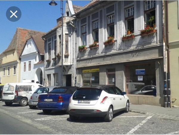 Weiss Old Town Room Sibiu Bagian luar foto